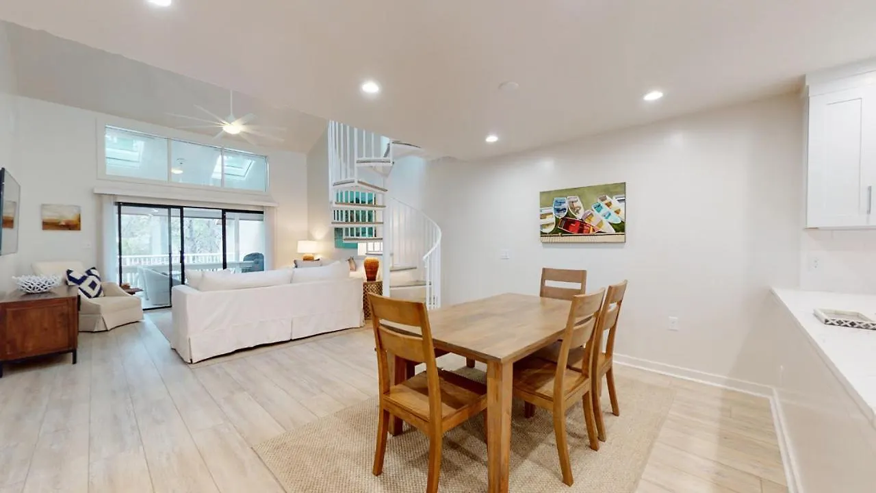 487 Captain's Cove