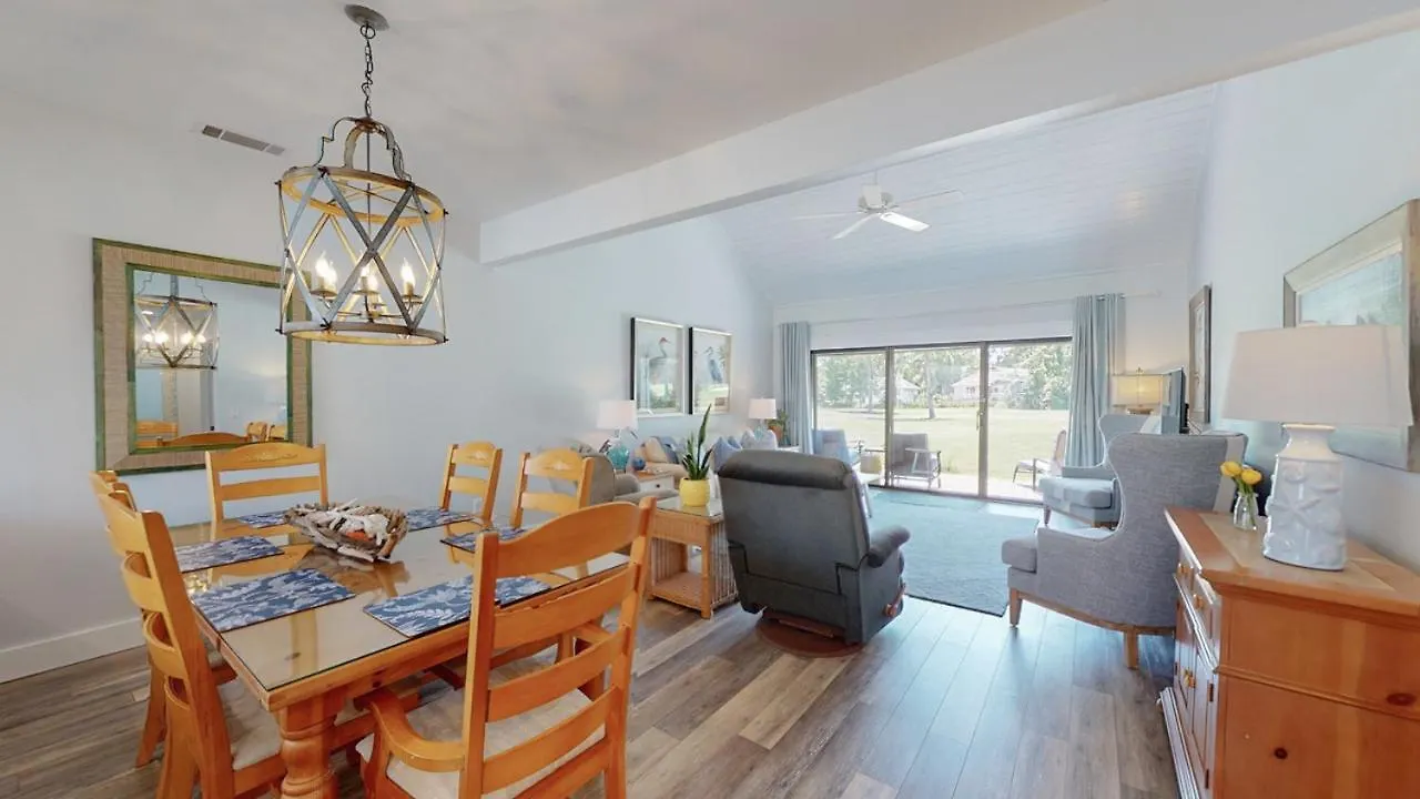 934 Inverness Village *