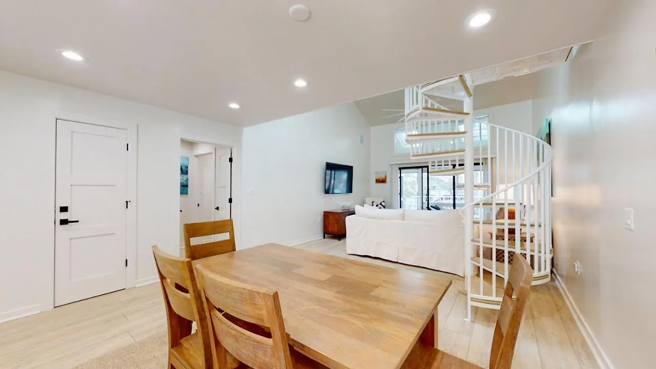 487 Captain's Cove Villa *