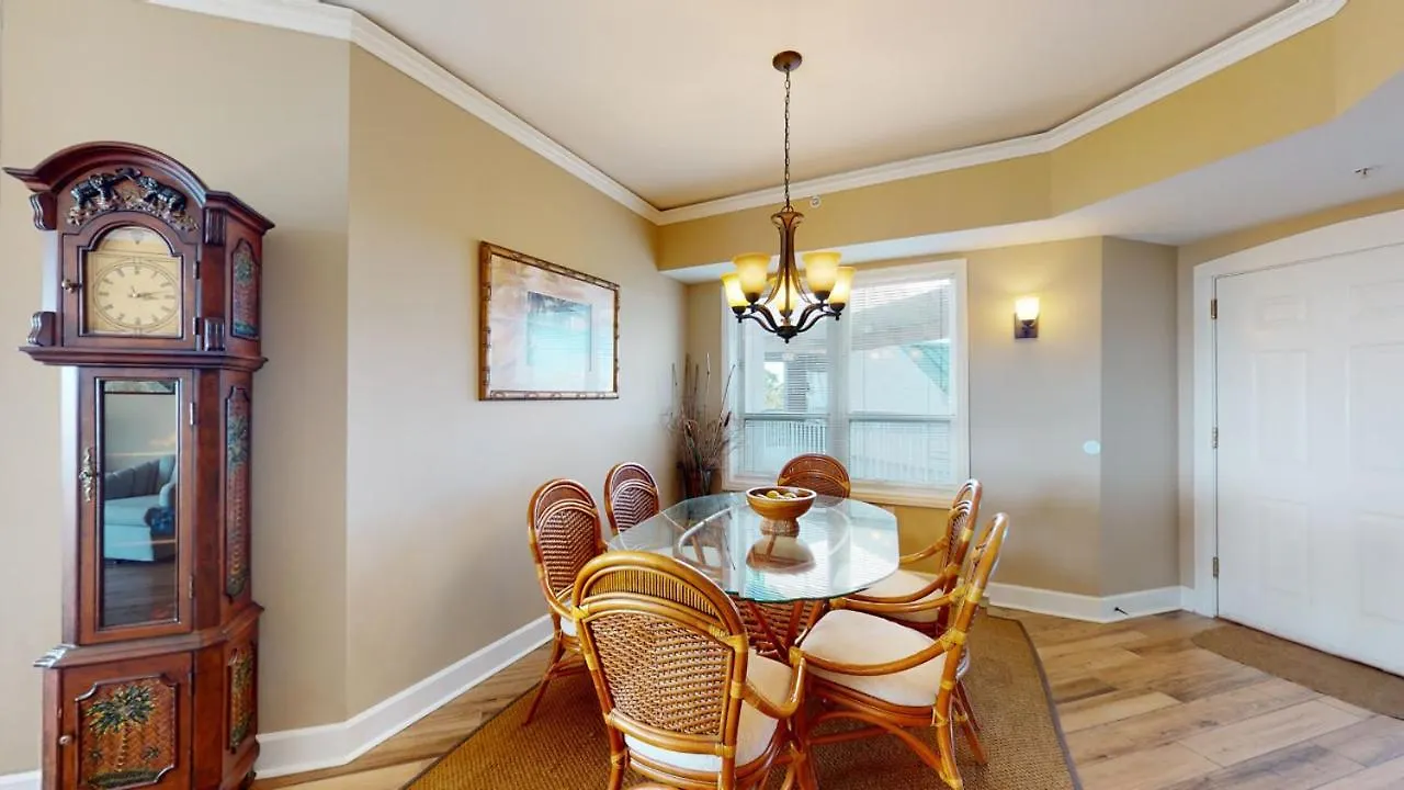 4505 Windsor Court North Villa *