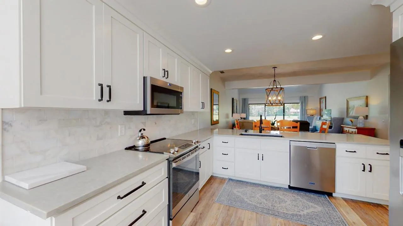 934 Inverness Village