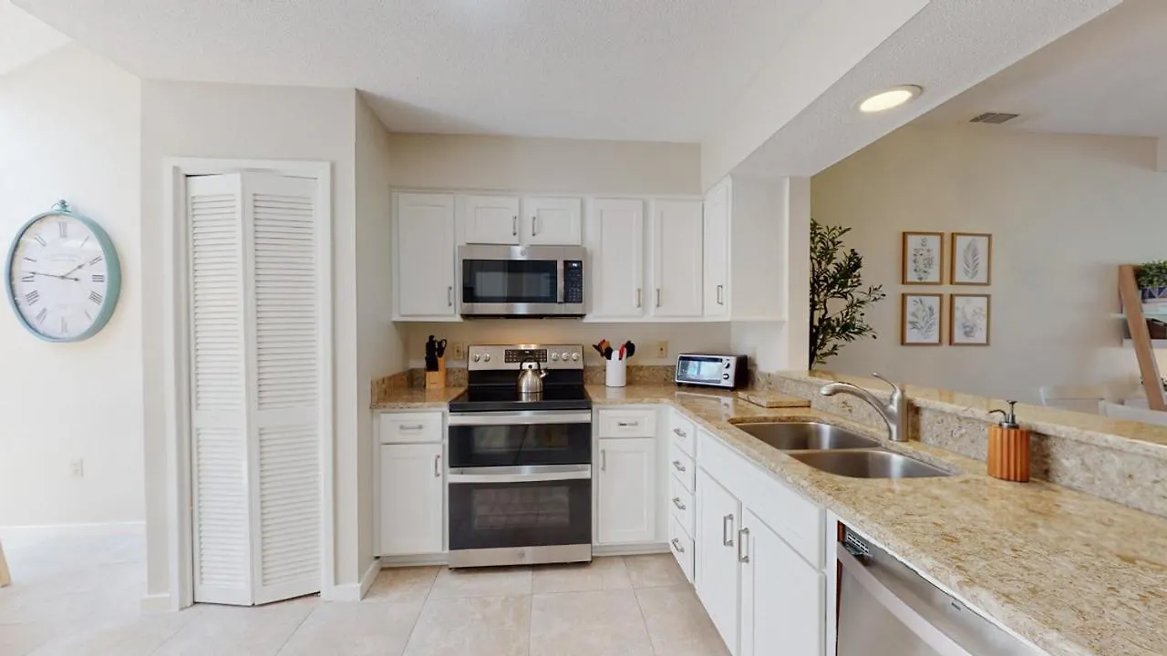 968 Inverness Village *
