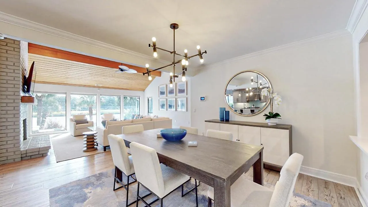 10 Full Sweep Holiday home