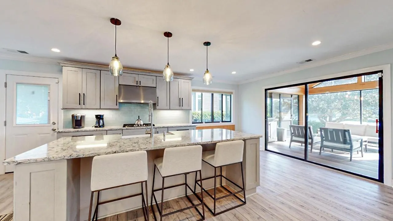 10 Full Sweep Holiday home