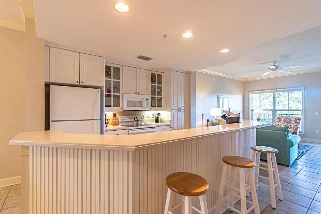 507 North Shore Walk To Steps From Restaurants And Shops Sleeps 6 North Forest Holiday home *