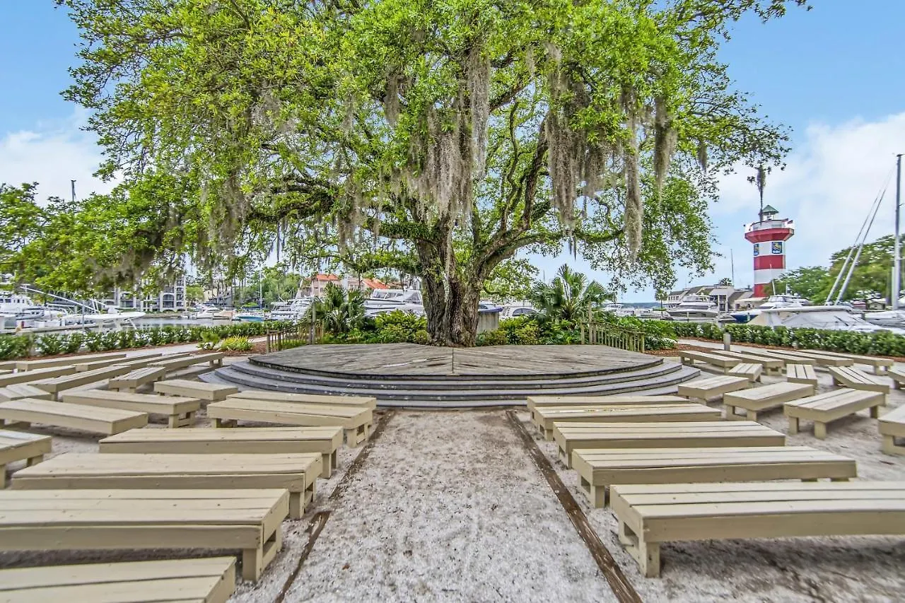 Дом отдыха New Listing 49 Governors Rd Renovated Luxurious Sea Pines Sleeps 8