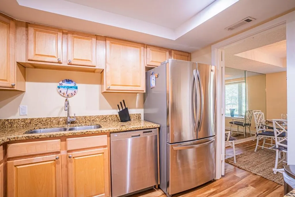 1686 Bluff Renovated Sleeps 8 Walk To Salty Dog Sea Pines Hilton Head Island