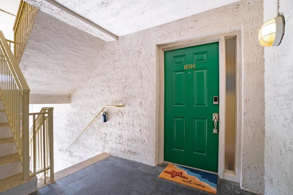 1686 Bluff Renovated Sleeps 8 Walk To Salty Dog Sea Pines Holiday home Hilton Head Island