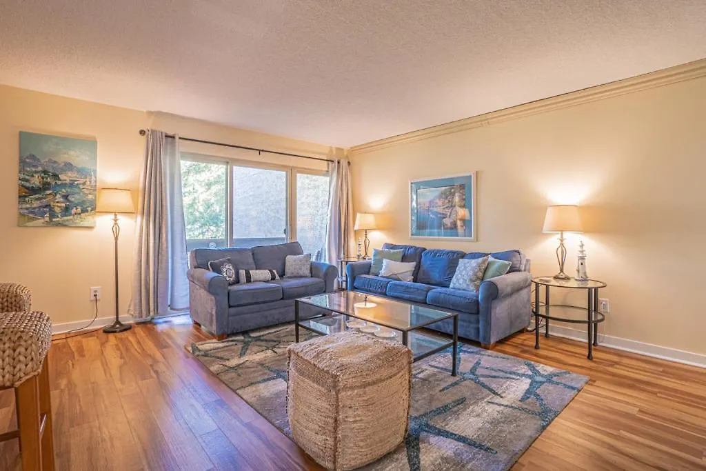 1686 Bluff Renovated Sleeps 8 Walk To Salty Dog Sea Pines Holiday home
