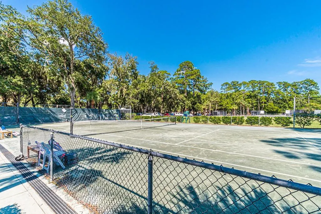 1686 Bluff Renovated Sleeps 8 Walk To Salty Dog Sea Pines *