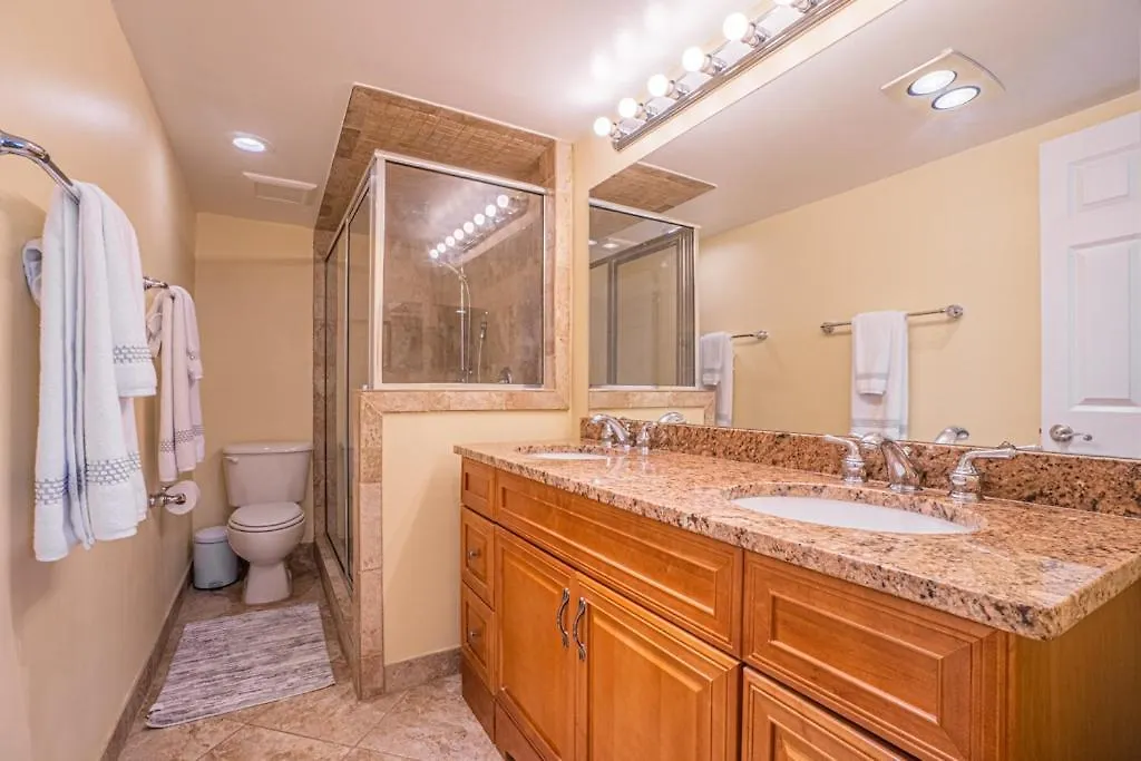 Holiday home 1686 Bluff Renovated Sleeps 8 Walk To Salty Dog Sea Pines Hilton Head Island