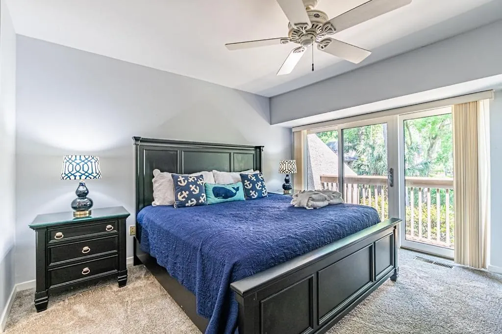Pet Friendly! 503 Plantation Club Walk To Pool Sleeps 6 Sea Pines Holiday home *