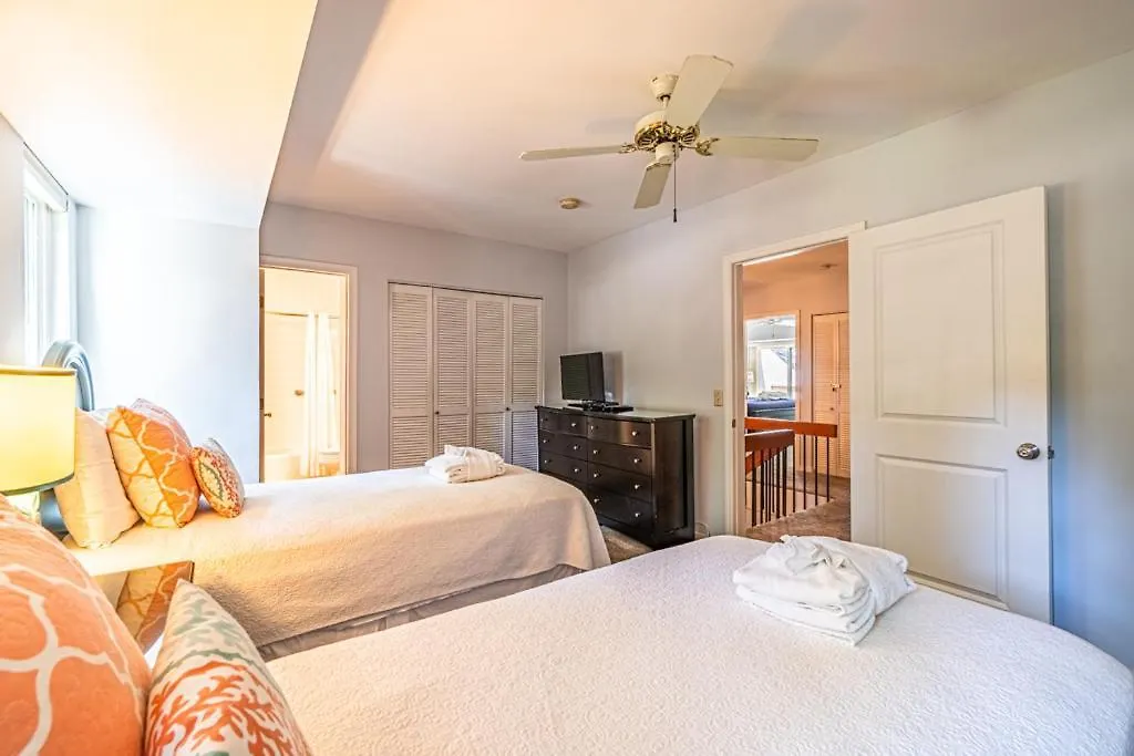 Pet Friendly! 503 Plantation Club Walk To Pool Sleeps 6 Sea Pines