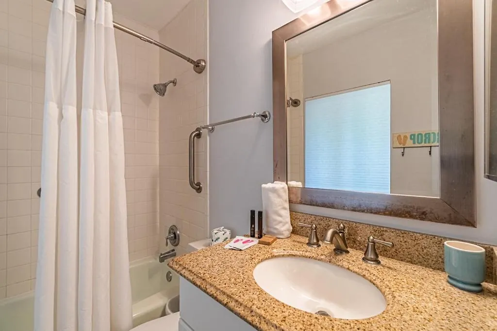 Holiday home Pet Friendly! 503 Plantation Club Walk To Pool Sleeps 6 Sea Pines