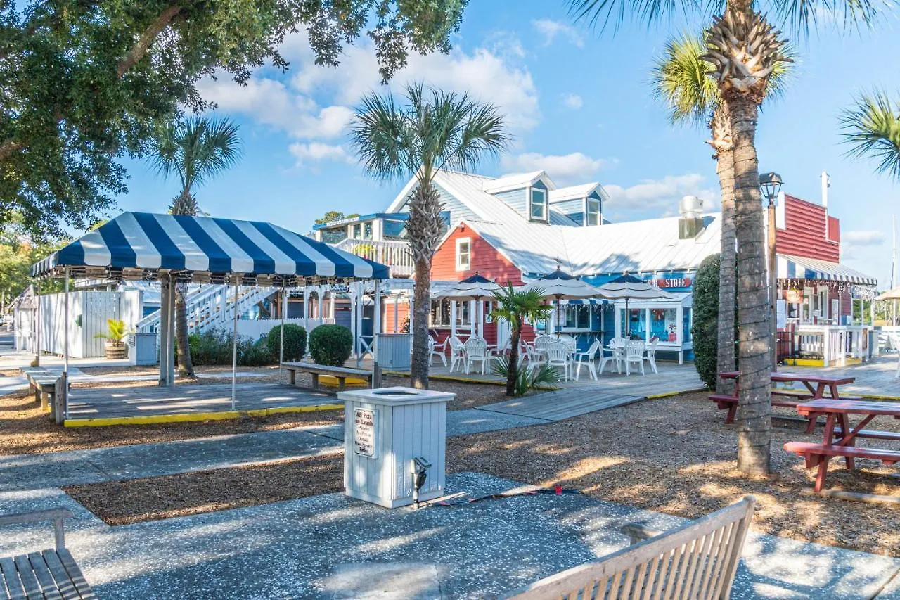 New Finishing Touches Added ! Walk To The Salty Dog South Sleeps 4 Sea Pines * Hilton Head Island