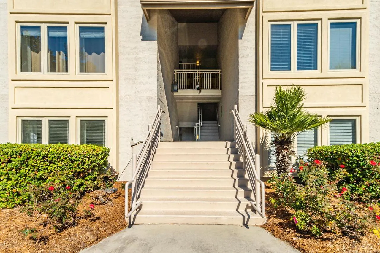 1762 Bluff Modern Updated Water Views Sleeps 8 Sea Pines *