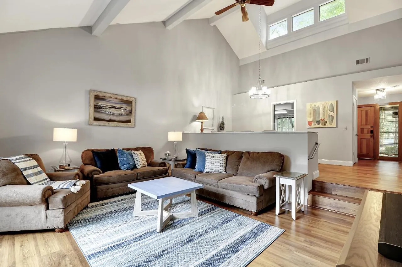 New Listing 2373 Racquet Club Gorgeous Golf Course View Steps From Harbourtown Sea Pines