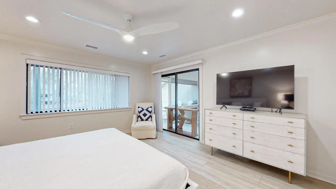 487 Captain's Cove Villa