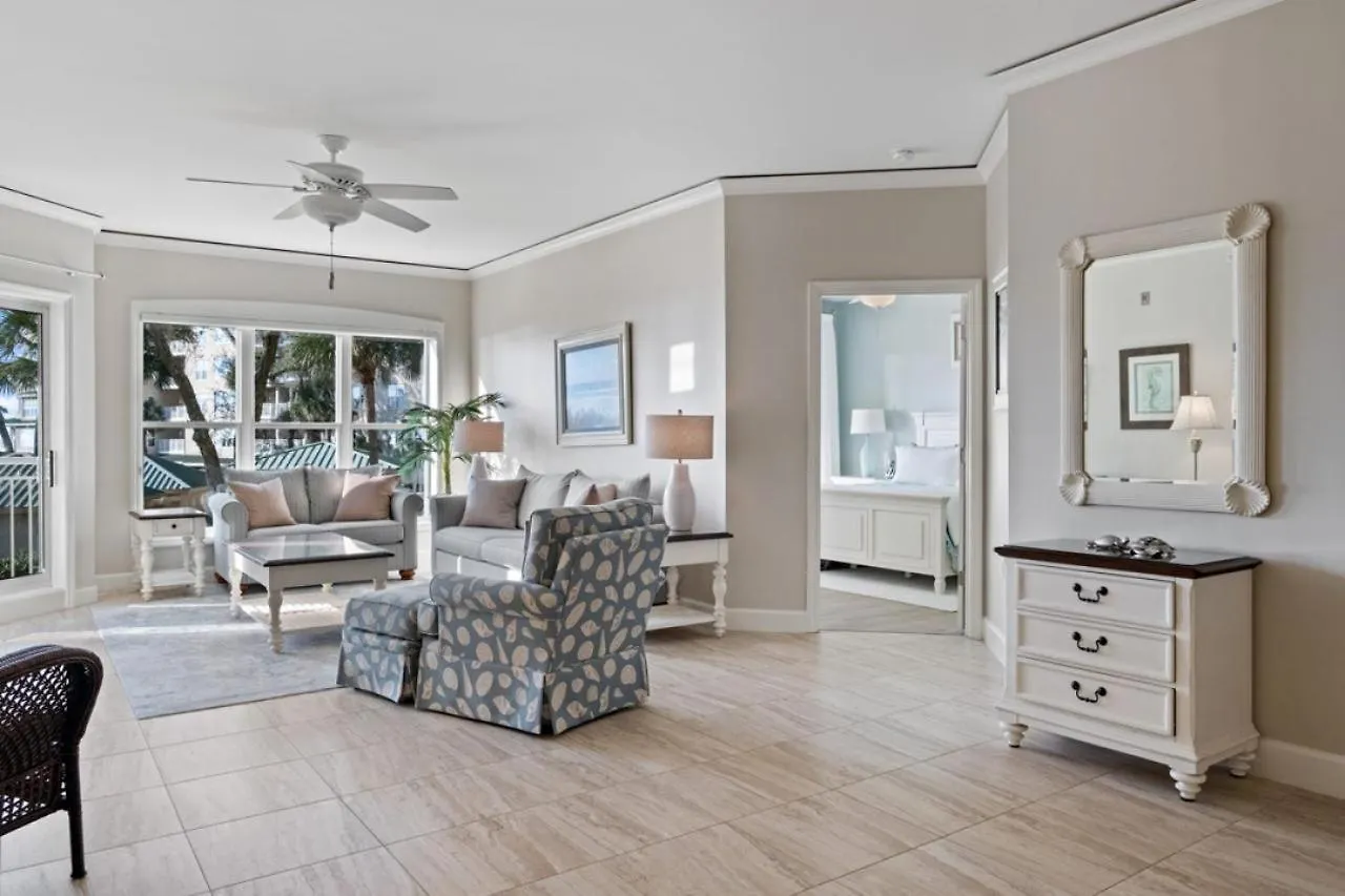 6106 Hampton Place North Villa *