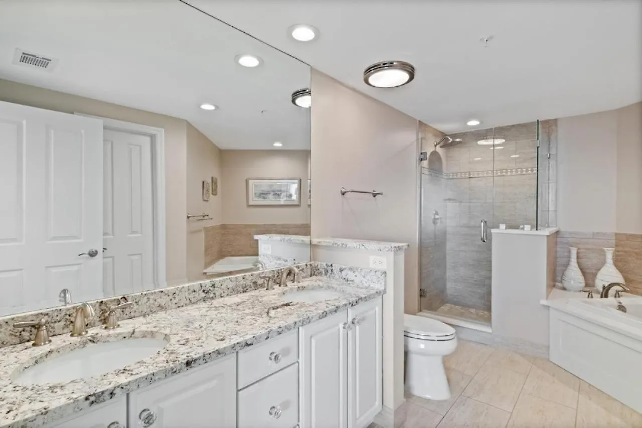 6106 Hampton Place North Villa *