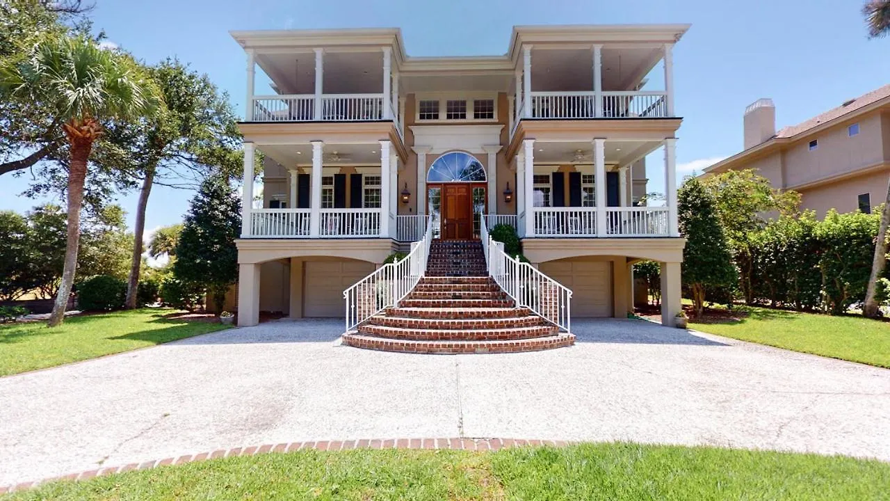 18 Armada * Hilton Head Island