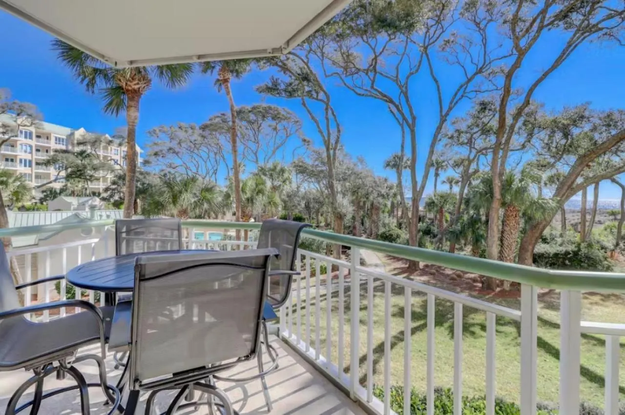 110 Windsor Place Villa