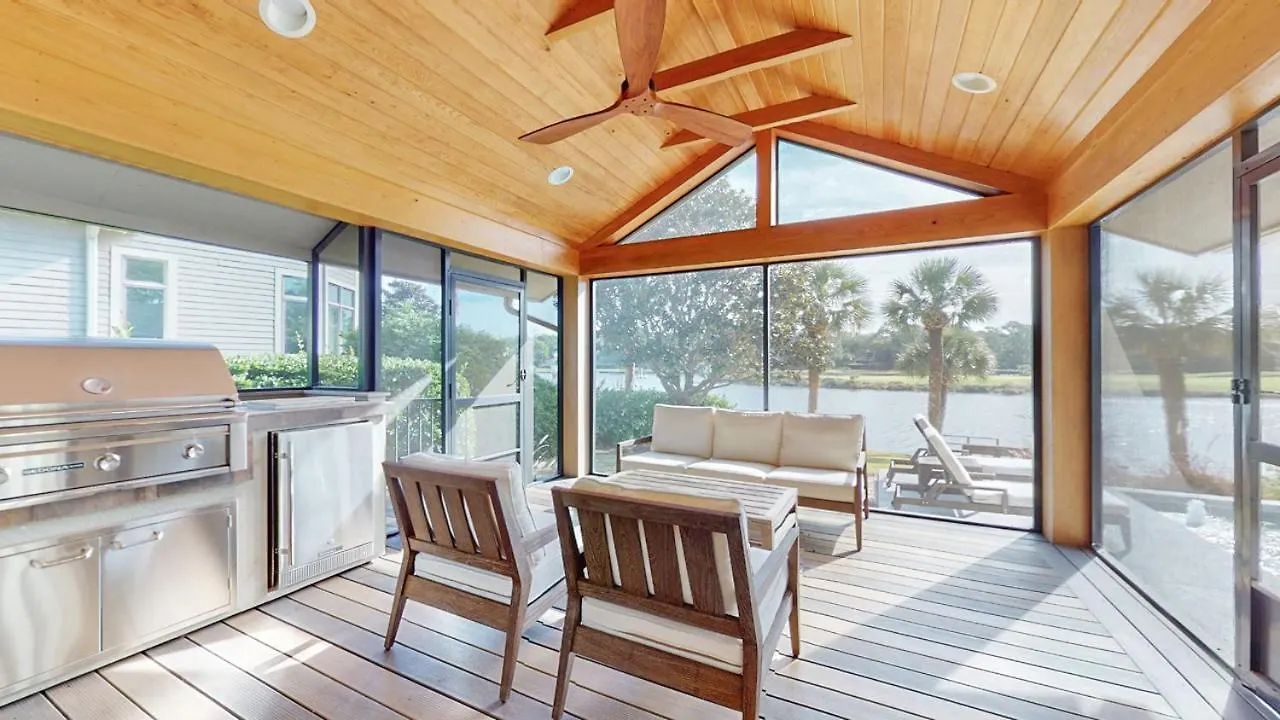 10 Full Sweep Holiday home *