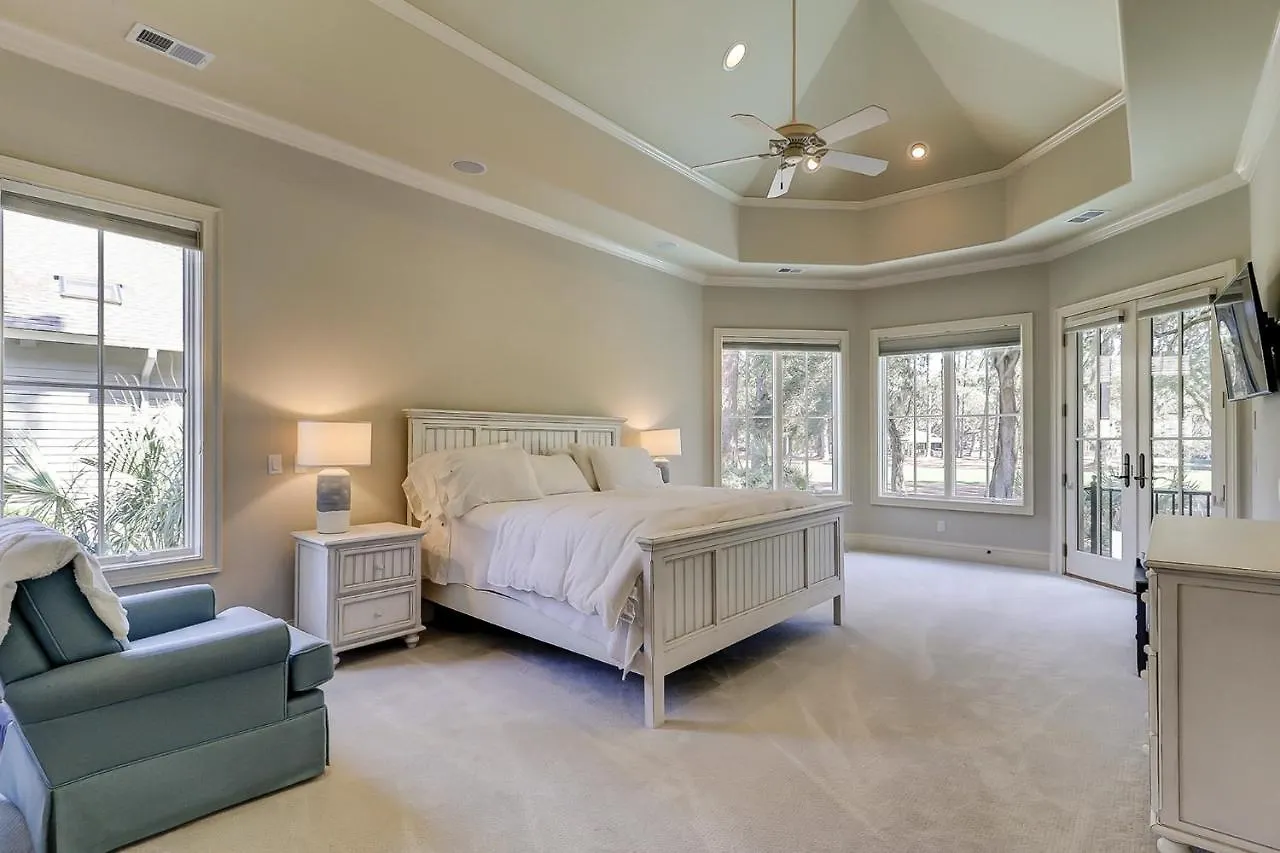 102 Baynard Cove Sea Pines Harbourtown Holiday home