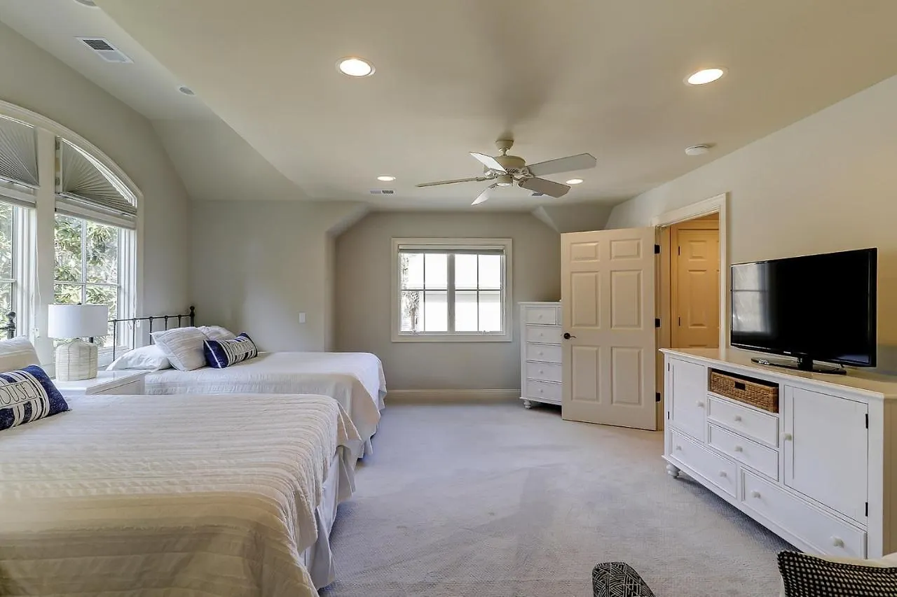 102 Baynard Cove Sea Pines Harbourtown Hilton Head Island