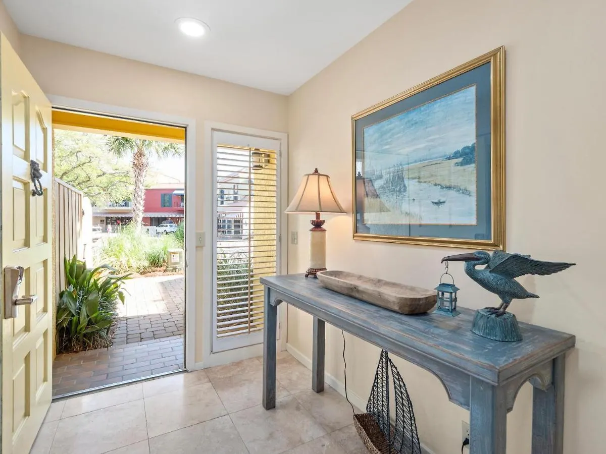 Villa Schooner Court 704 *