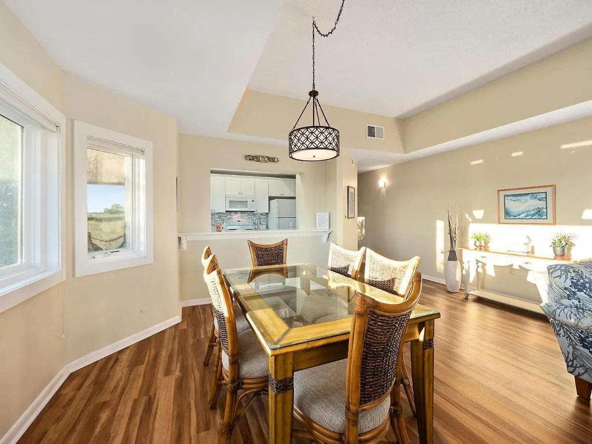 Shorewood 539 Villa