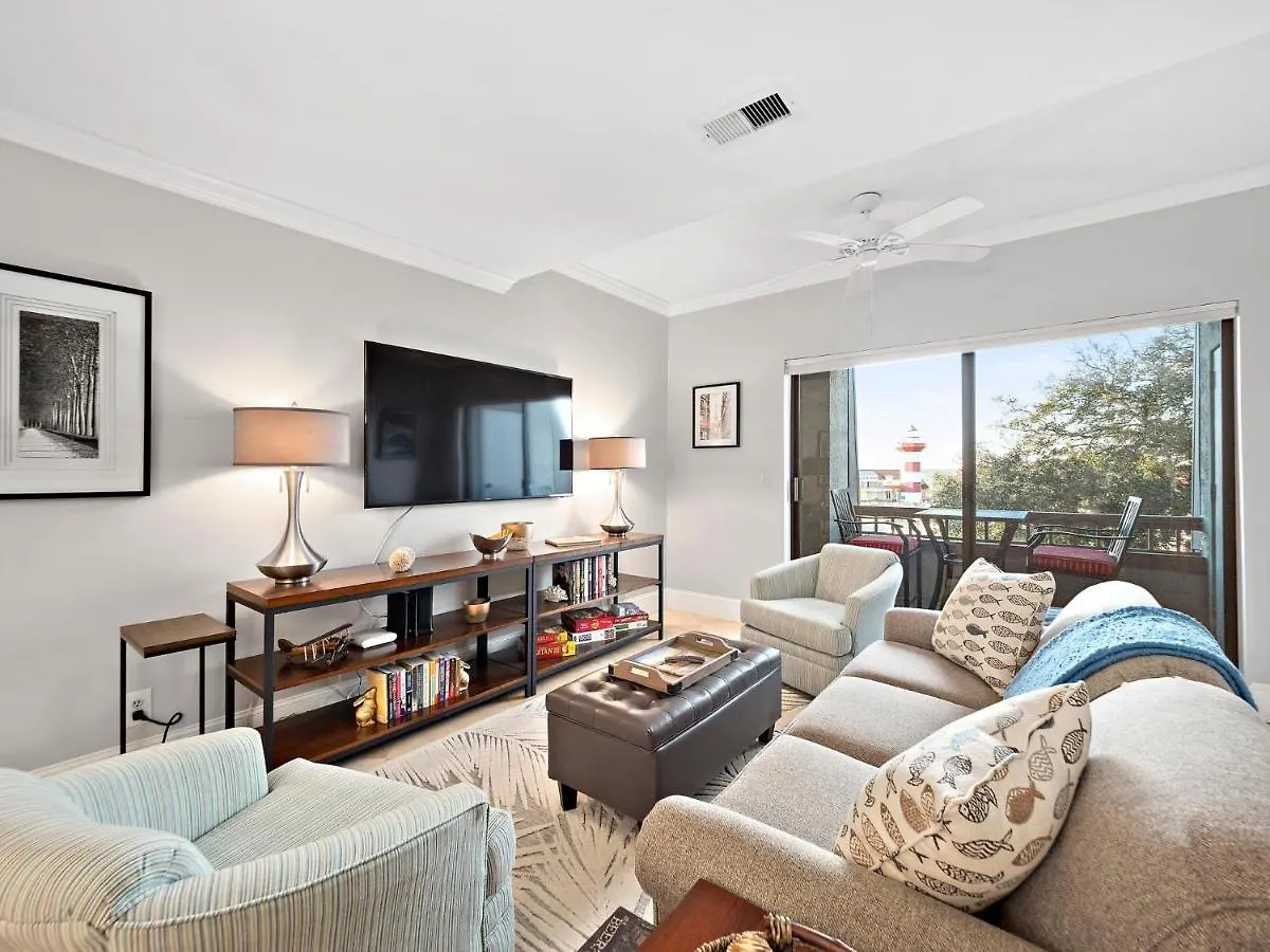 Caravel Court 1043