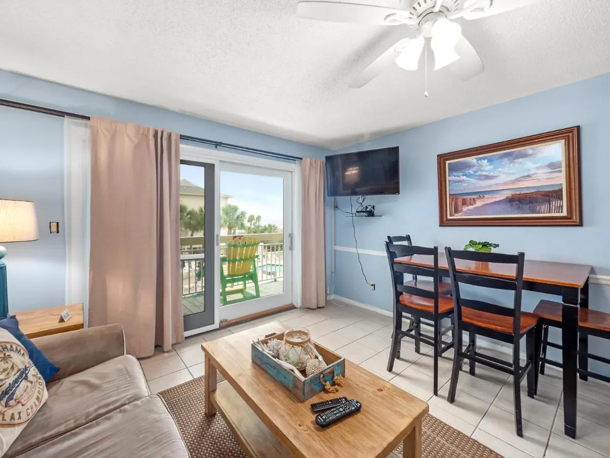 Villa Breakers 219