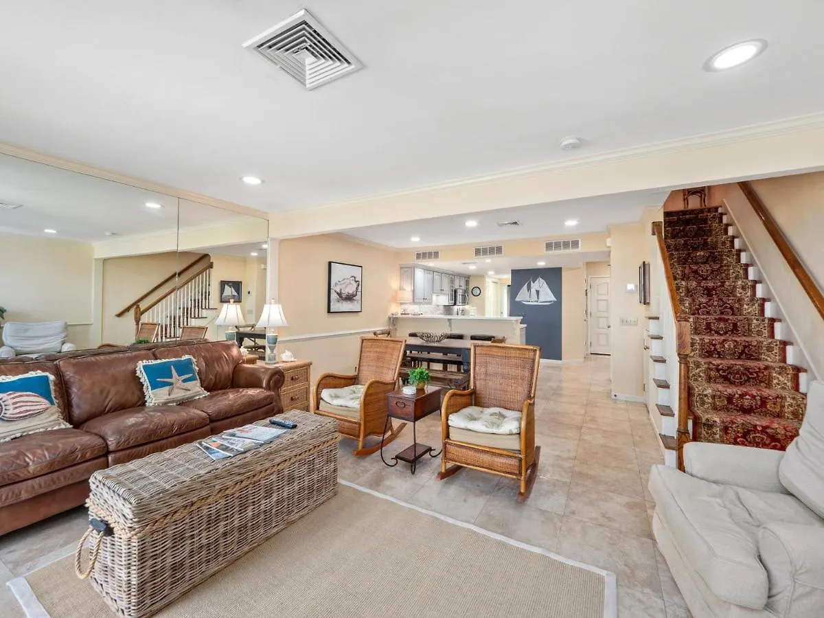 Schooner Court 704 Villa