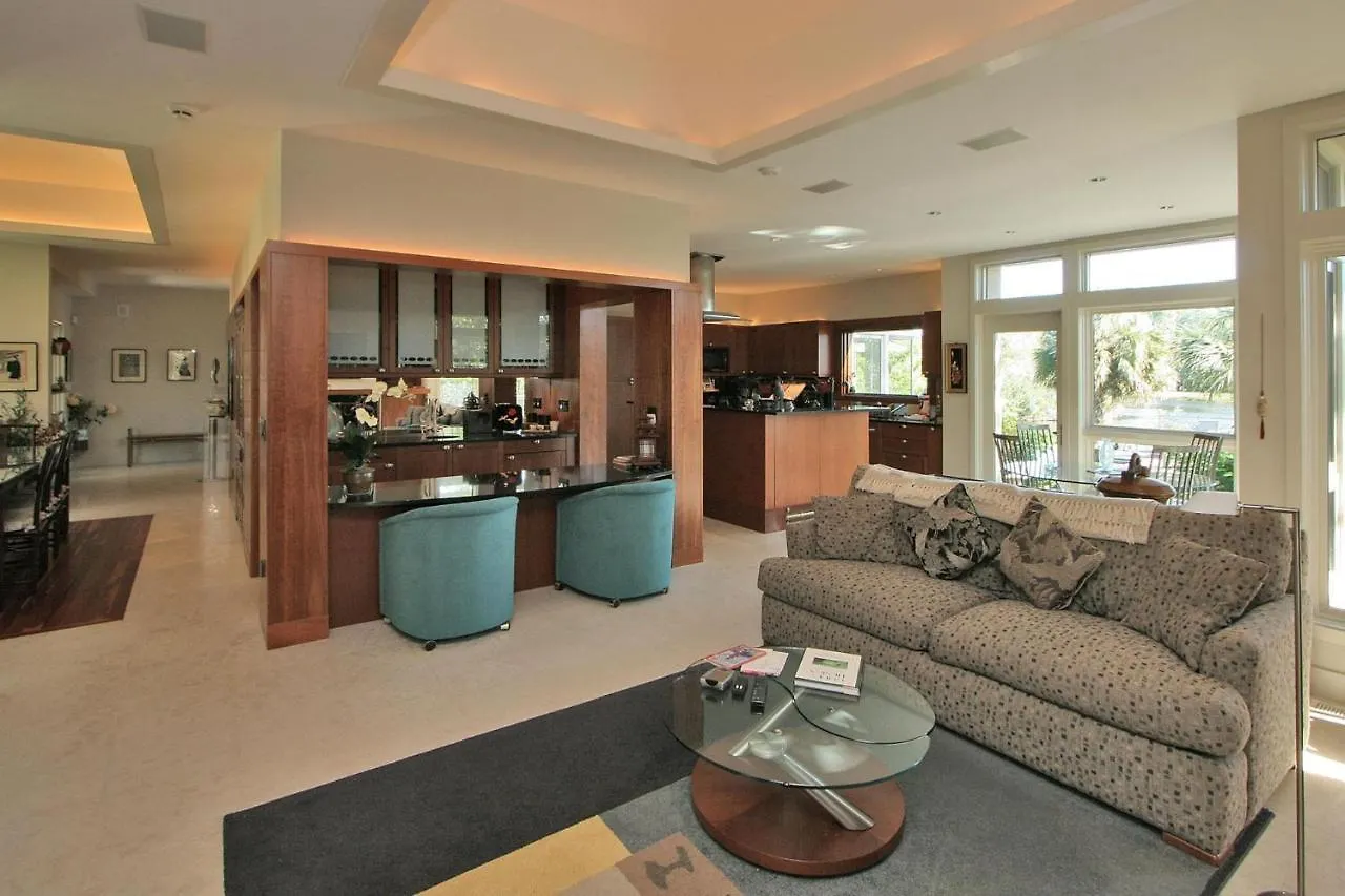 Full Sweep 16 Holiday home