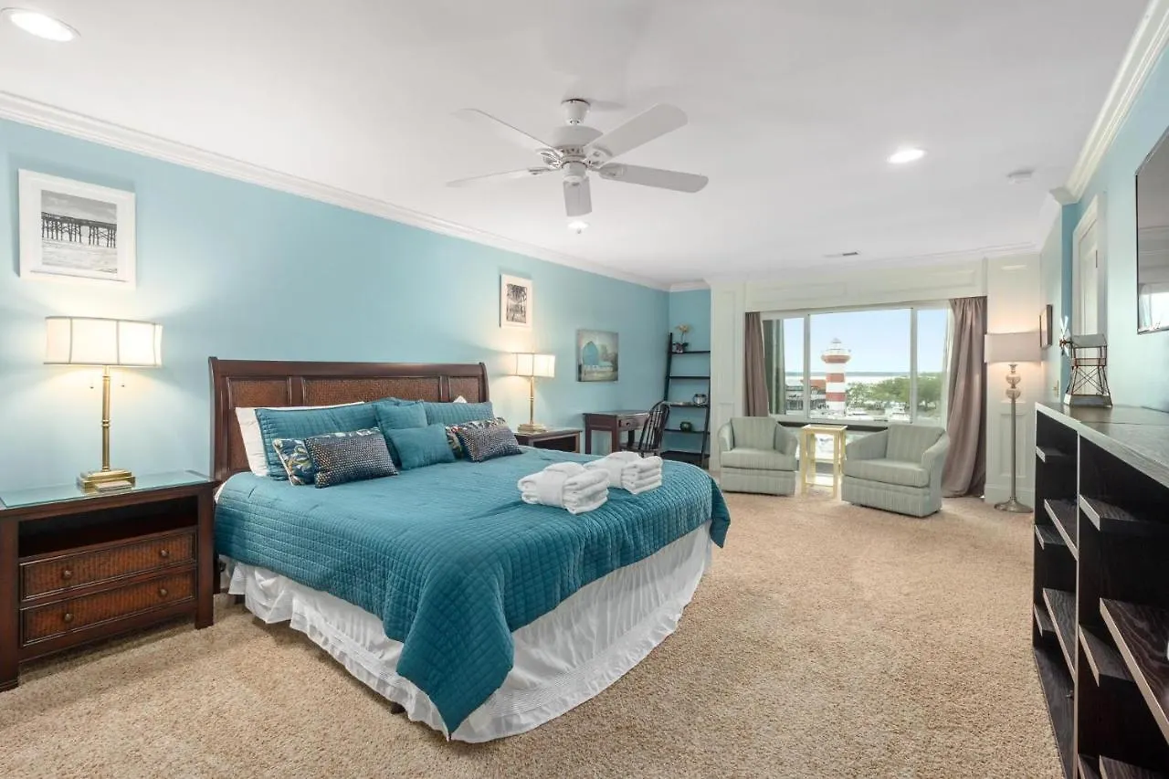 Caravel Court 1043
