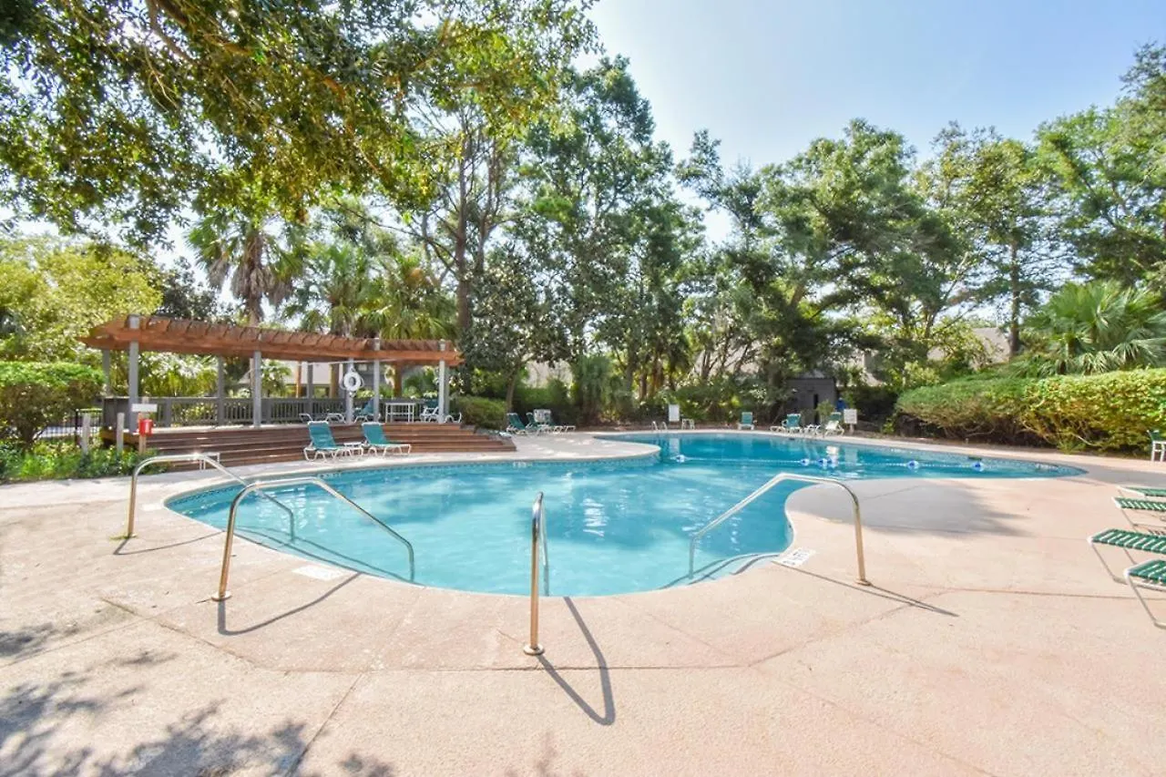 213 Turnberry Village