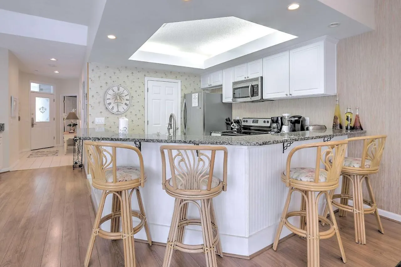 Quaint Hilton Head With Pool And Hot Tub Access! Villa Hilton Head Island