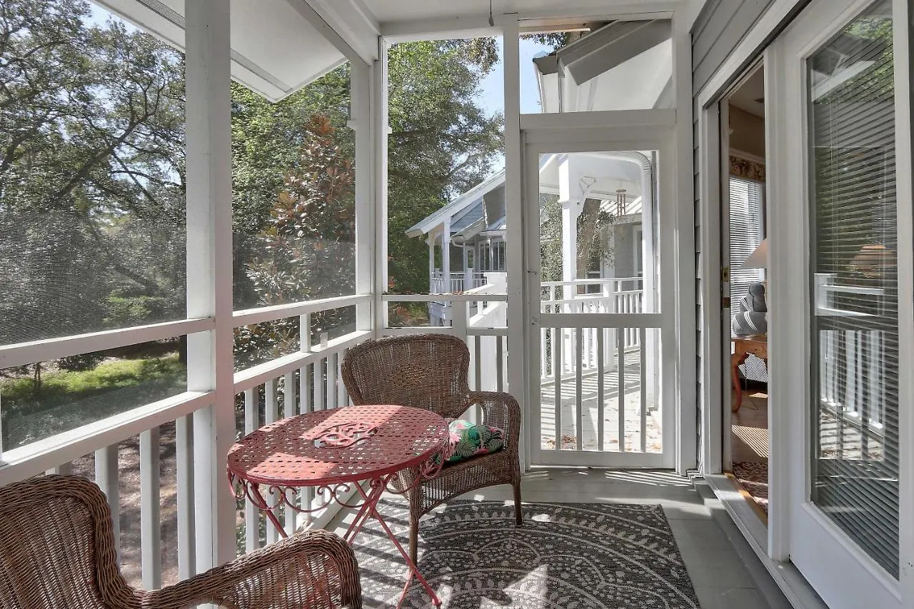 Quaint Hilton Head With Pool And Hot Tub Access! Villa Hilton Head Island