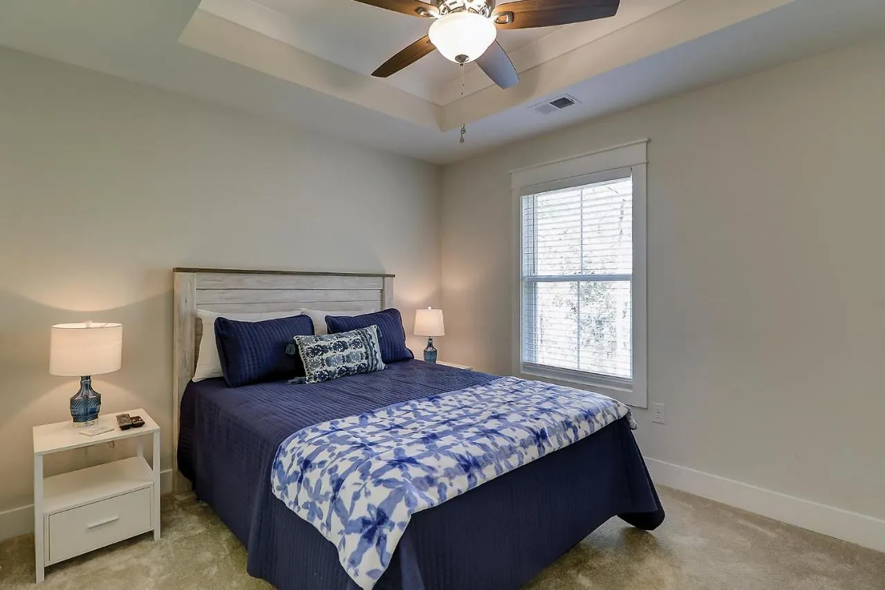 Holiday home 48 Pink Luxury 4 Bedroom Vacation Hilton Head Island