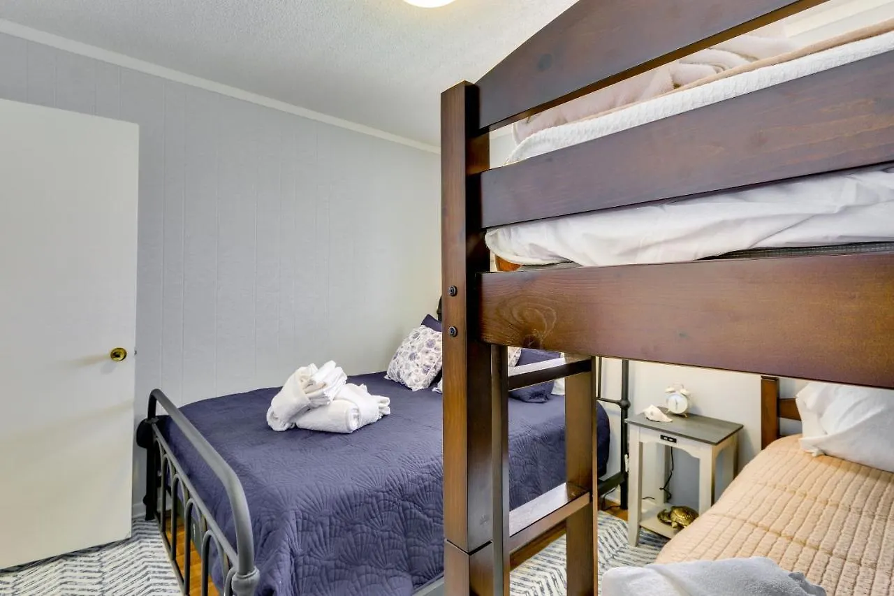 Hilton Head With Golf Views Walk To Beach! Apartment