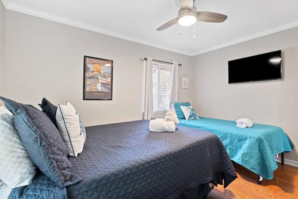Apartment 5 Min Walk To Beach- 2br1ba In The Dunes *