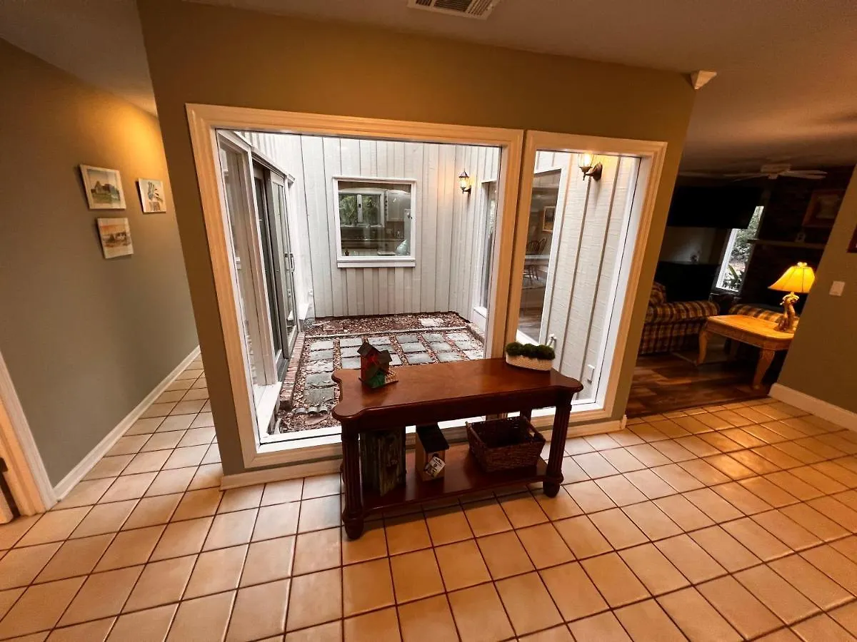 10 Deer Run Lane * Hilton Head Island