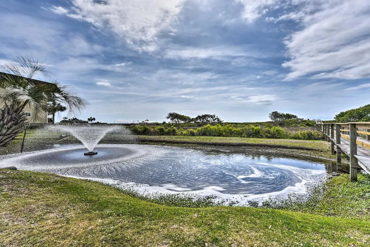 Hilton Head With 4 Pools Walk To Beach Apartment