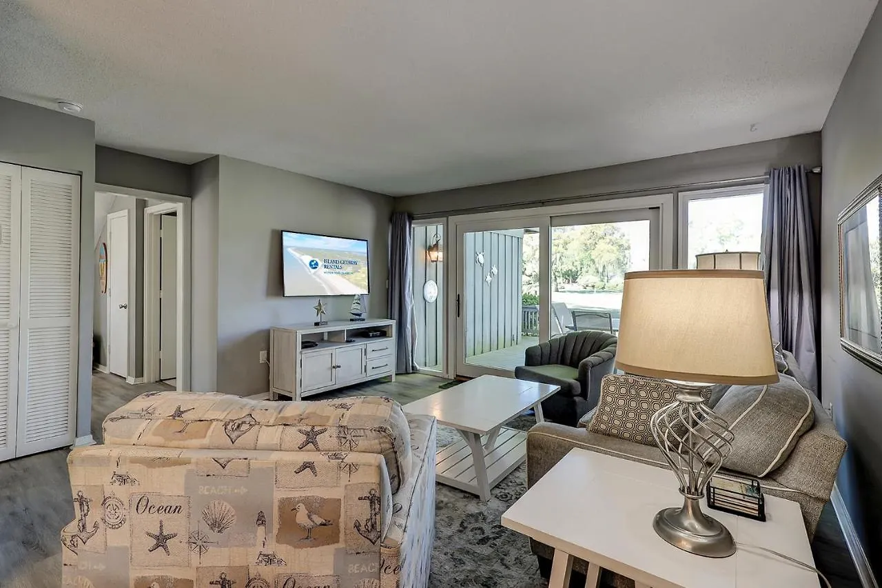 14 Hickory Cove