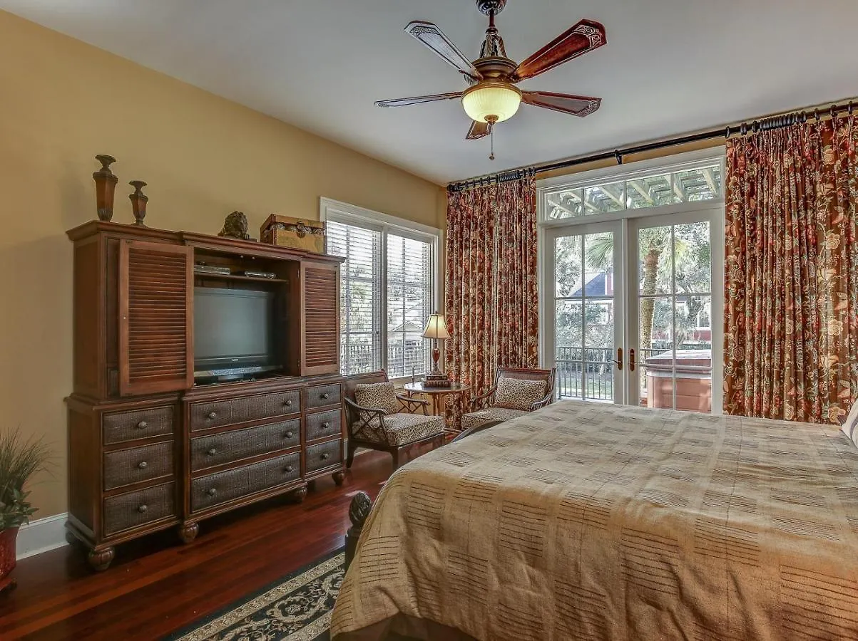 14 Dove Street * Hilton Head Island