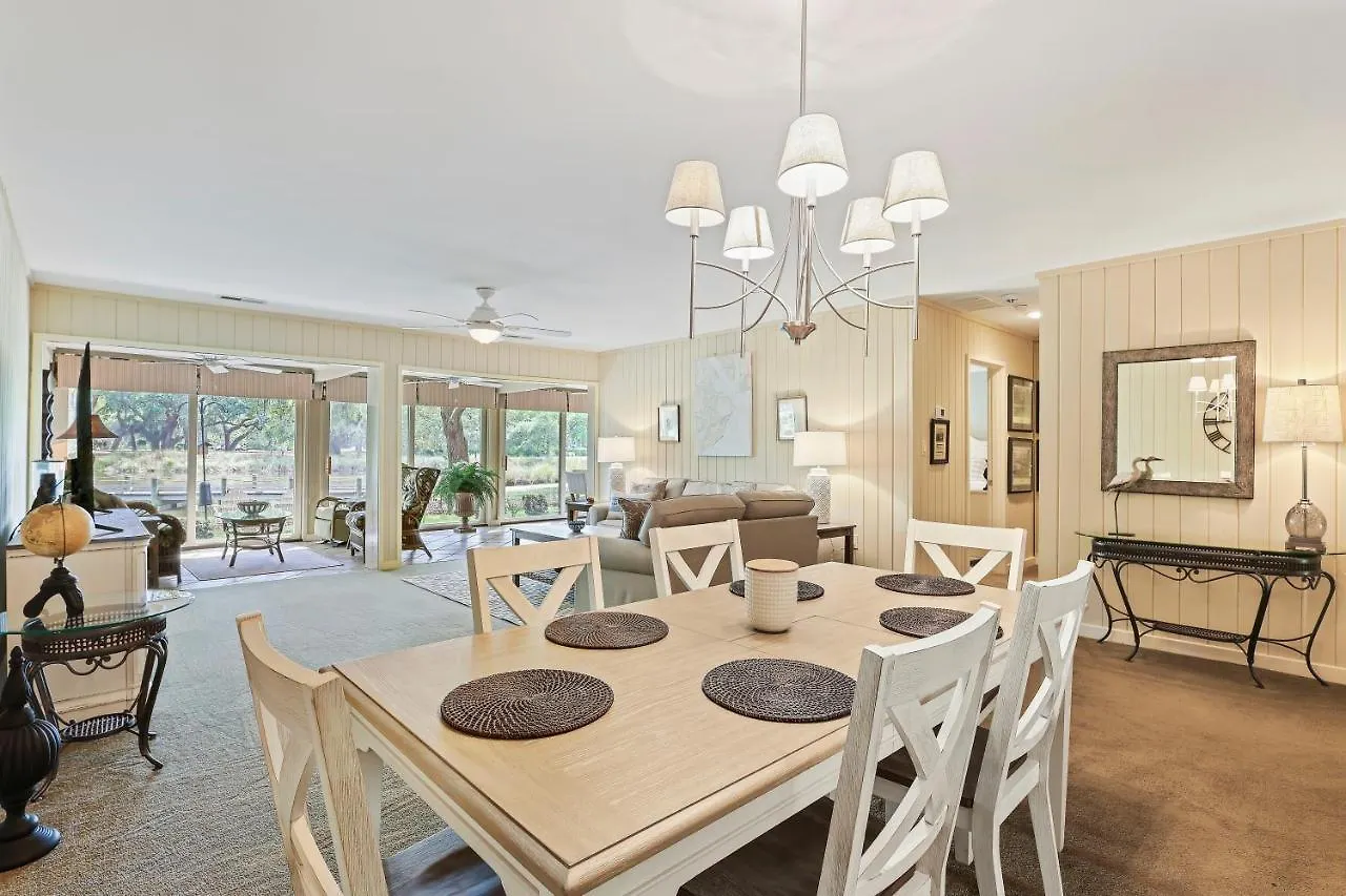 Wonderful Vacation Near The Shops And Restaurants * Hilton Head Island