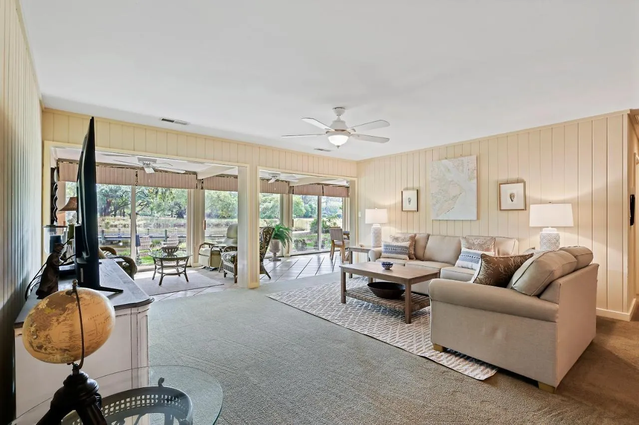 Wonderful Vacation Near The Shops And Restaurants * Hilton Head Island