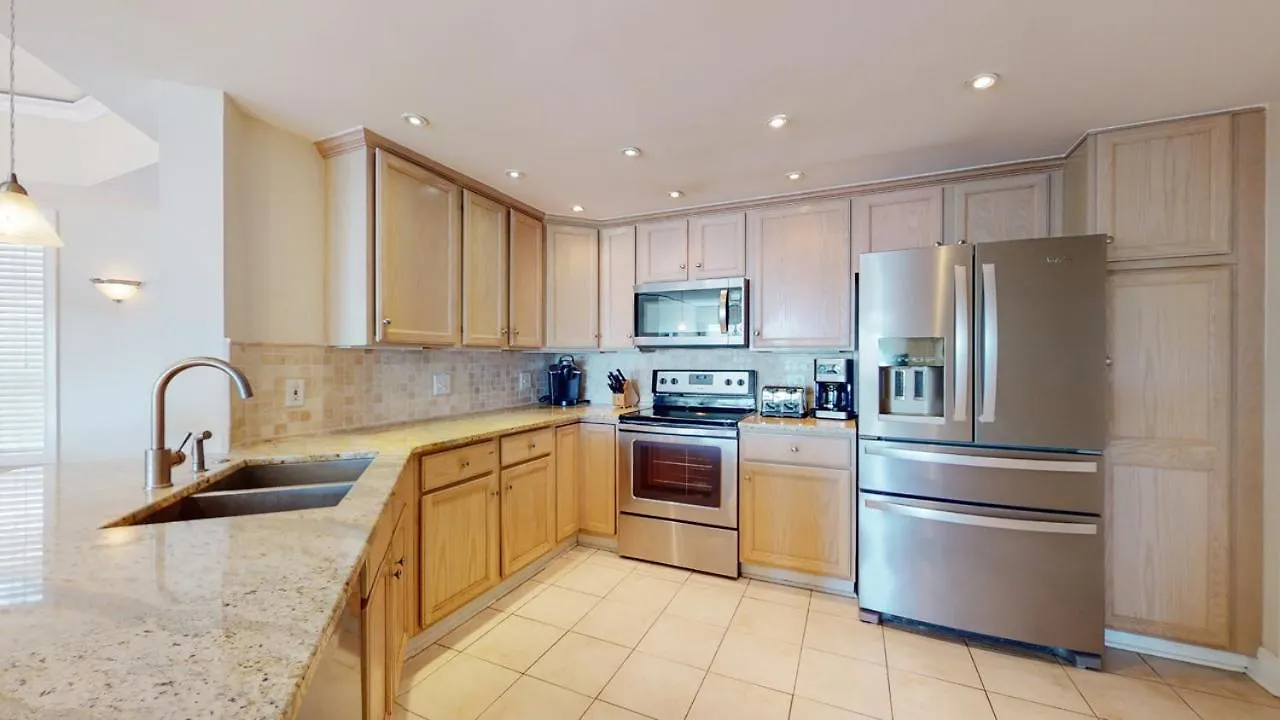 Vila 3502 Windsor Court South *