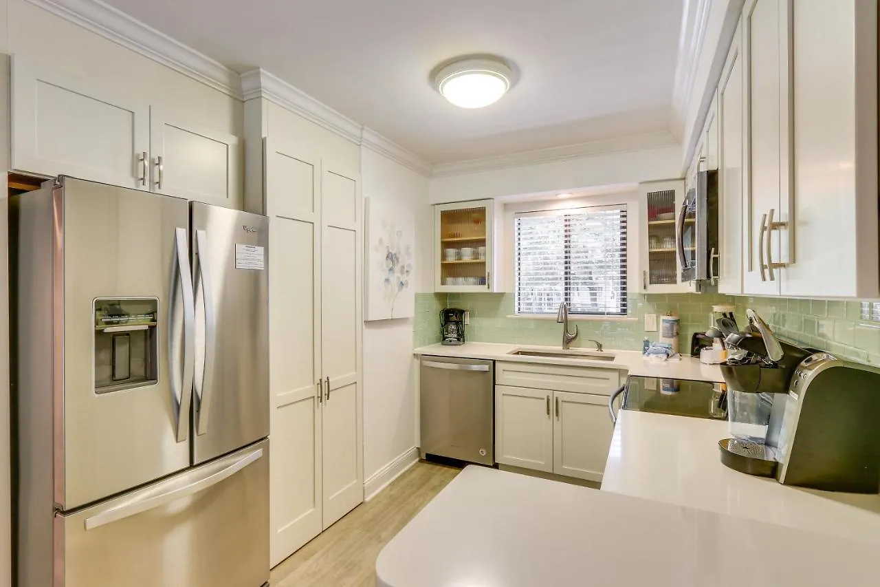 Hilton Head With Balcony, And Pool Access! * Hilton Head Island